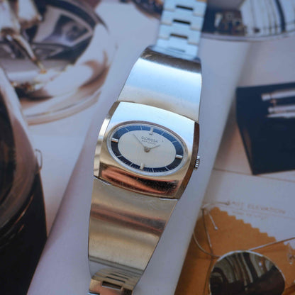 Vintage Gloriosa Antichoc 70s Space Age Oval Dial Integrated Bracelet