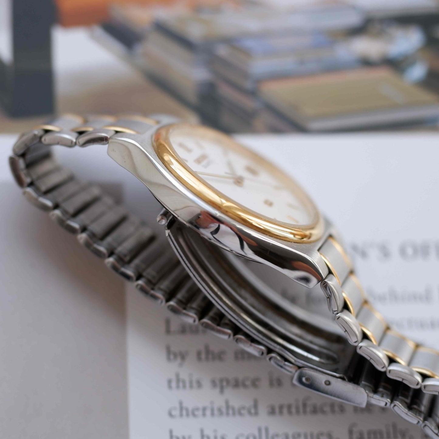 Vintage Seiko Quartz Date 90s Two-Tone Steel White Dial Japan Classic