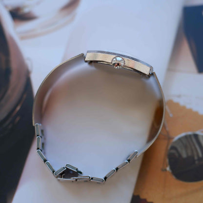 Vintage Gloriosa Antichoc 70s Space Age Oval Dial Integrated Bracelet
