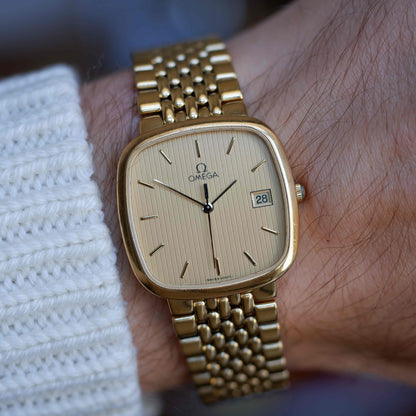 Vintage Omega Gold Plated TV Case Structured Dial Quartz Watch 1980s
