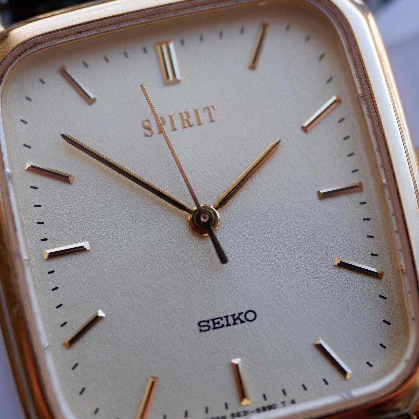 Vintage Seiko Tank 90s Gold Cloud Dial Quartz