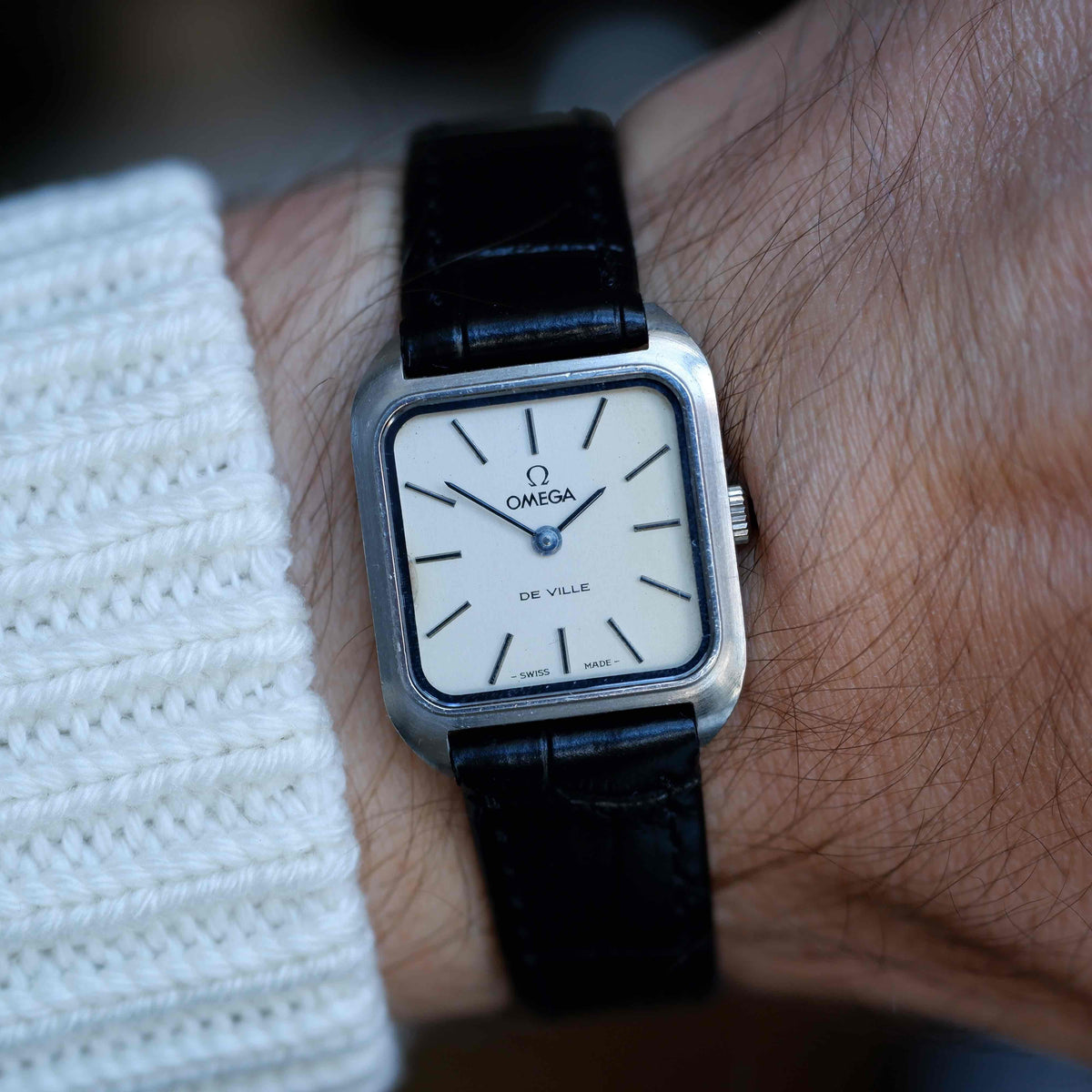 Vintage Omega De Ville Tank Mid Size 70s Mechanical