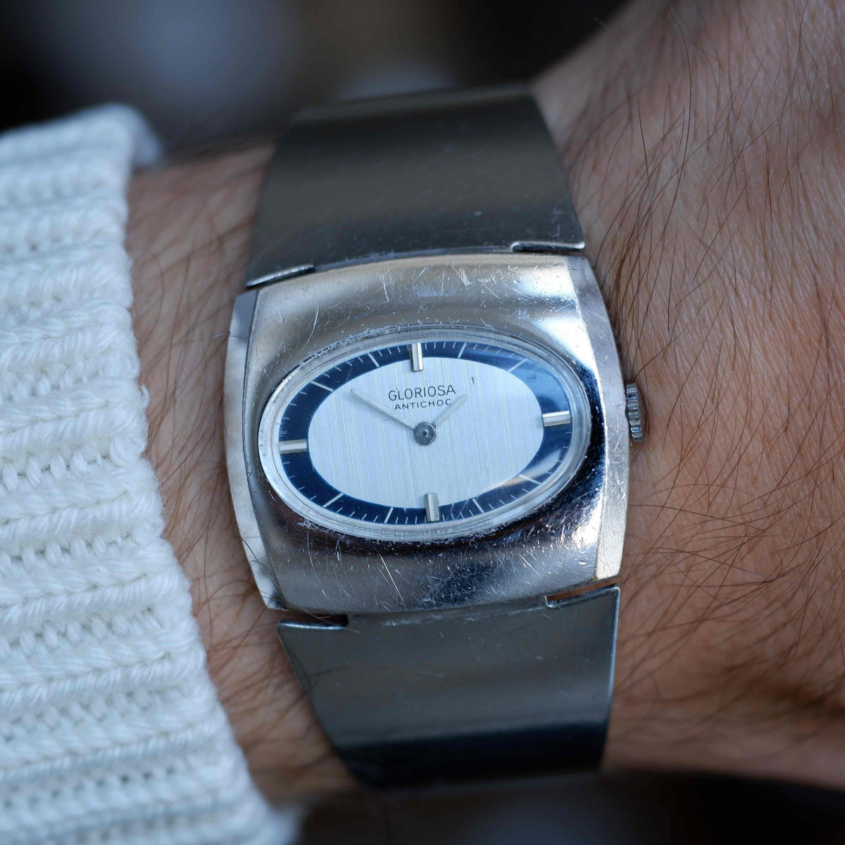 Vintage Gloriosa Antichoc 70s Space Age Oval Dial Integrated Bracelet