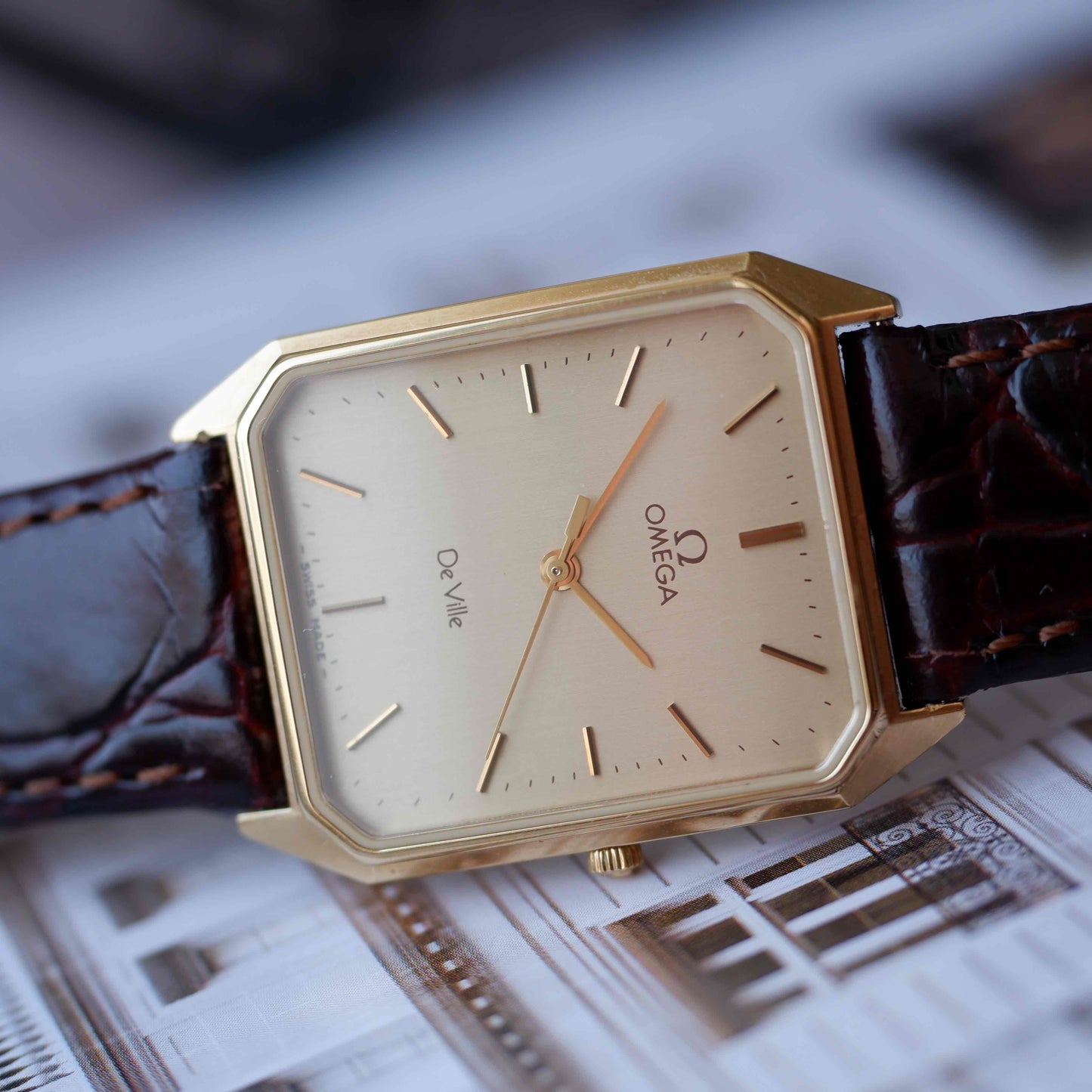 Vintage Omega De Ville Tank Gold Champagne Dial 80s Quartz – MINT
