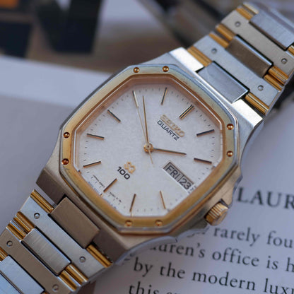 Vintage Seiko SQ 100 Ref. 6923-5050 Snowflake Dial Quartz Two Tone 80s with Box