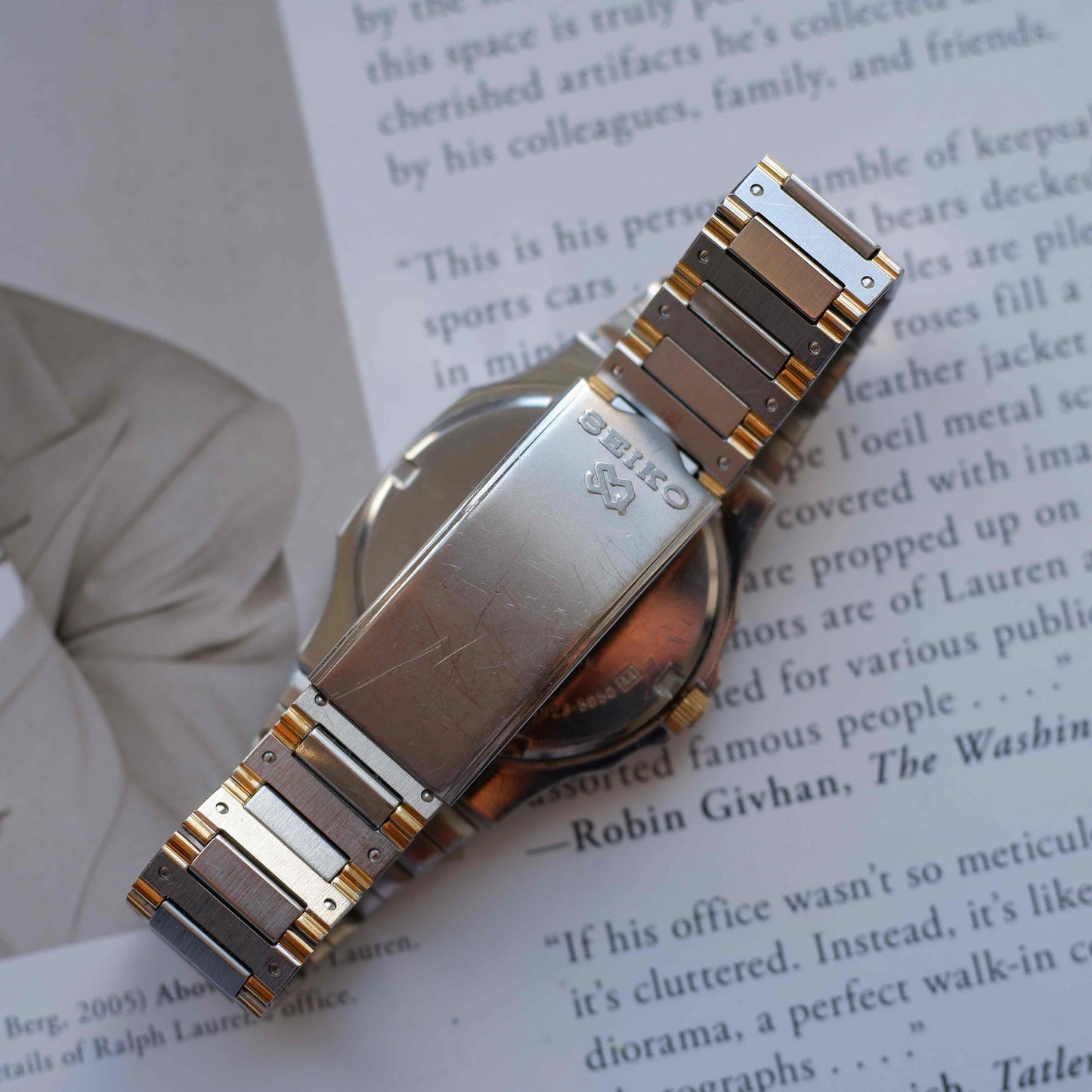 Vintage Seiko SQ 100 Ref. 6923-5050 Snowflake Dial Quartz Two Tone 80s with Box