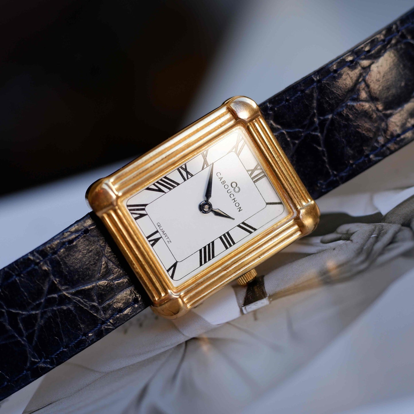 Vintage Cabouchon Tank Style 90s Art Deco Roman Dial Quartz