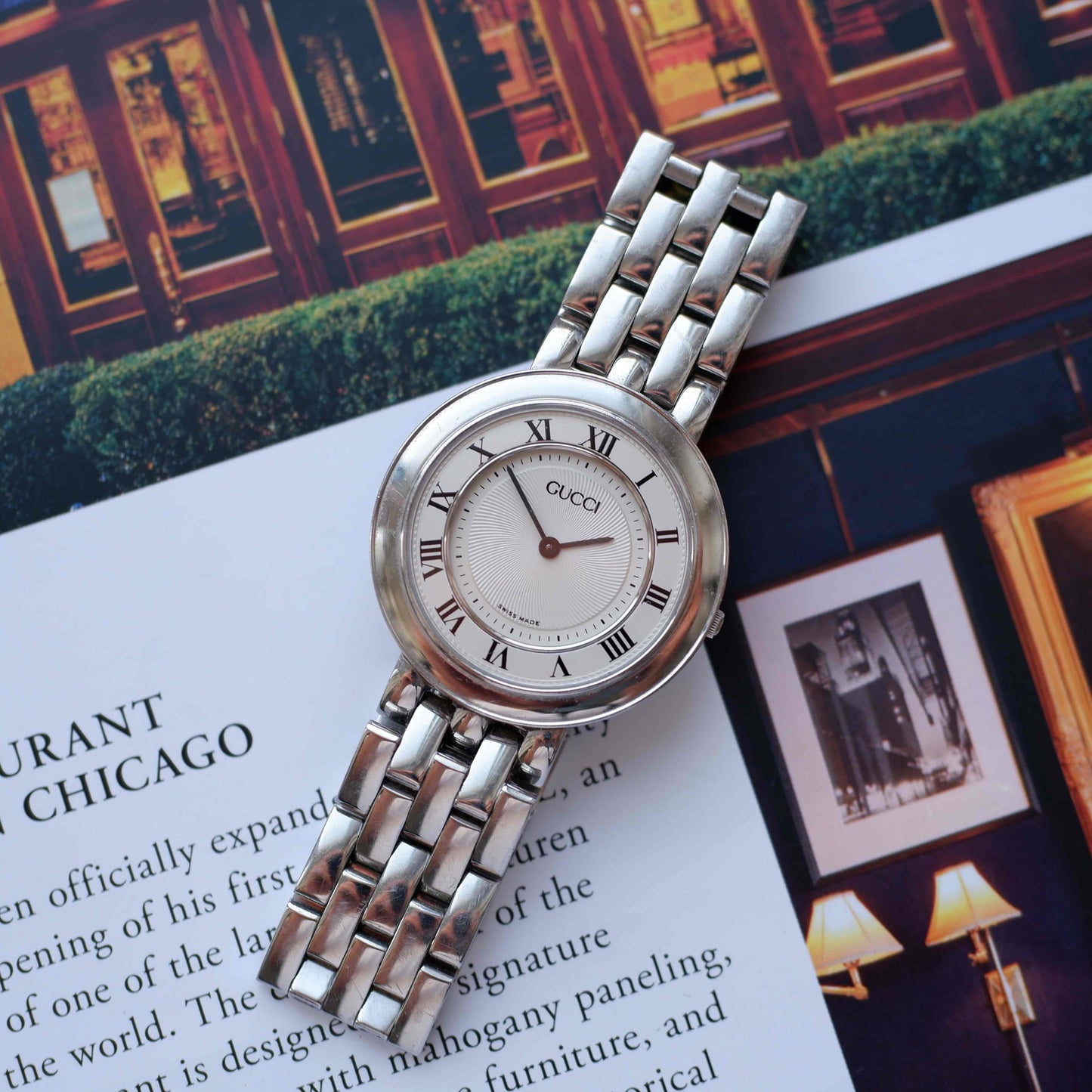 Vintage Gucci Disco Volante Watch White Guilloche Dial Swiss Made 90s