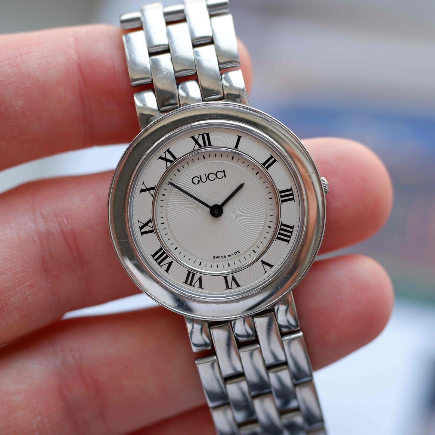 Vintage Gucci Disco Volante Watch White Guilloche Dial Swiss Made 90s