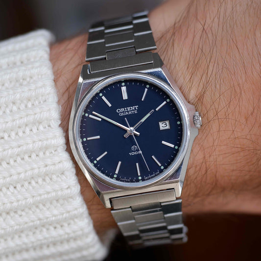 Vintage Orient 80s Charcoal Black Dial Date with Integrated Bracelet