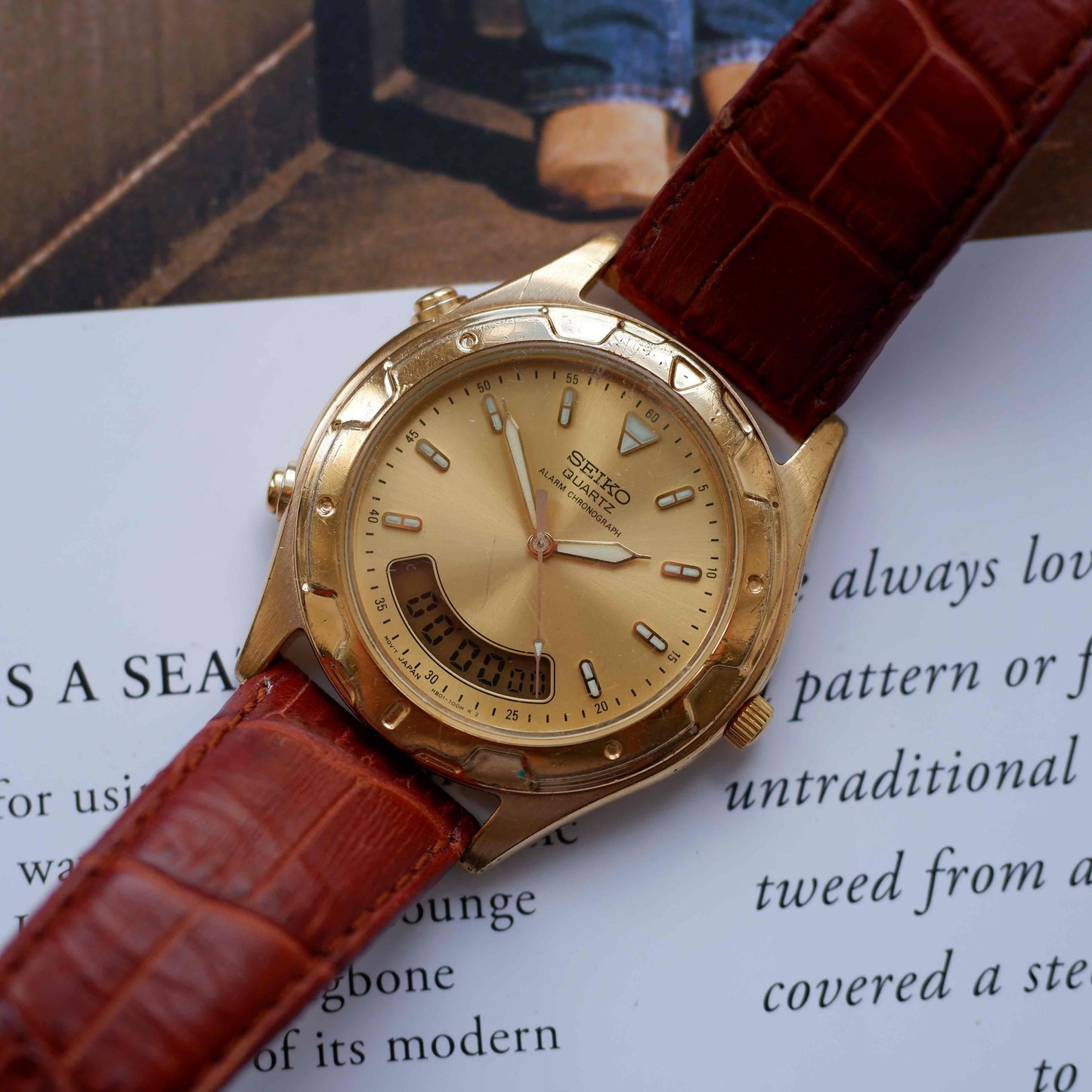 Vintage Seiko AnaDigi Ref. H801-7001 Quartz Gold from the 80s