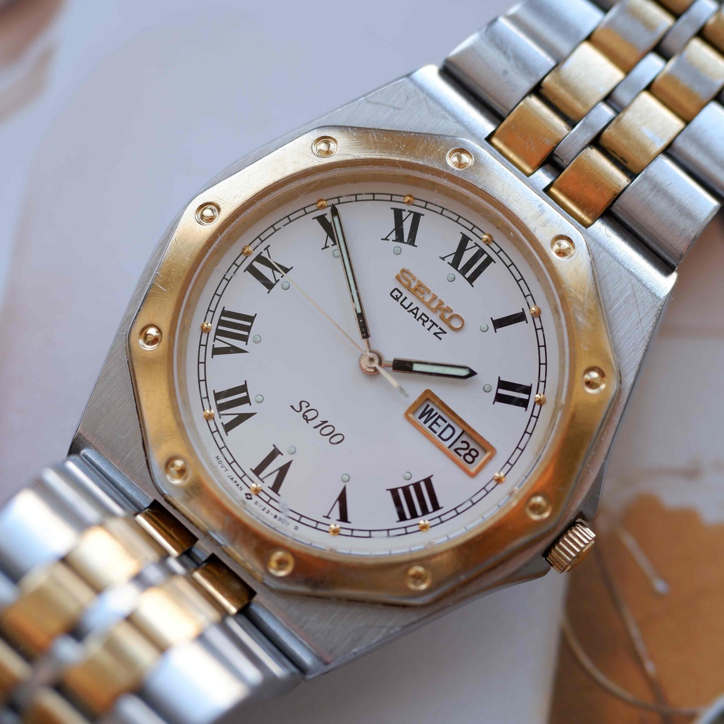 Vintage Seiko SQ 100 Ref. 5Y23-8200 Day and Date Quartz Two Tone 80s