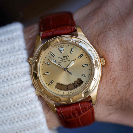 Vintage Seiko AnaDigi Ref. H801-7001 Quartz Gold from the 80s